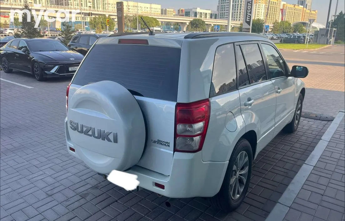 Suzuki Grand Vitara 2012