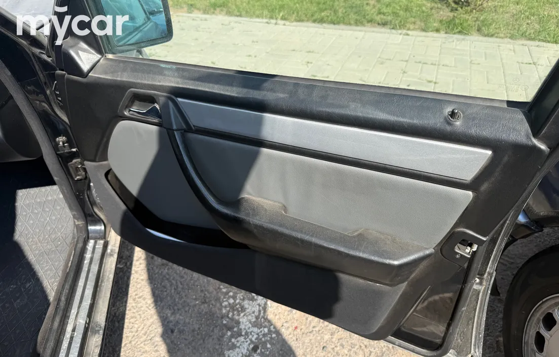 Mercedes-Benz E-Класс 1991