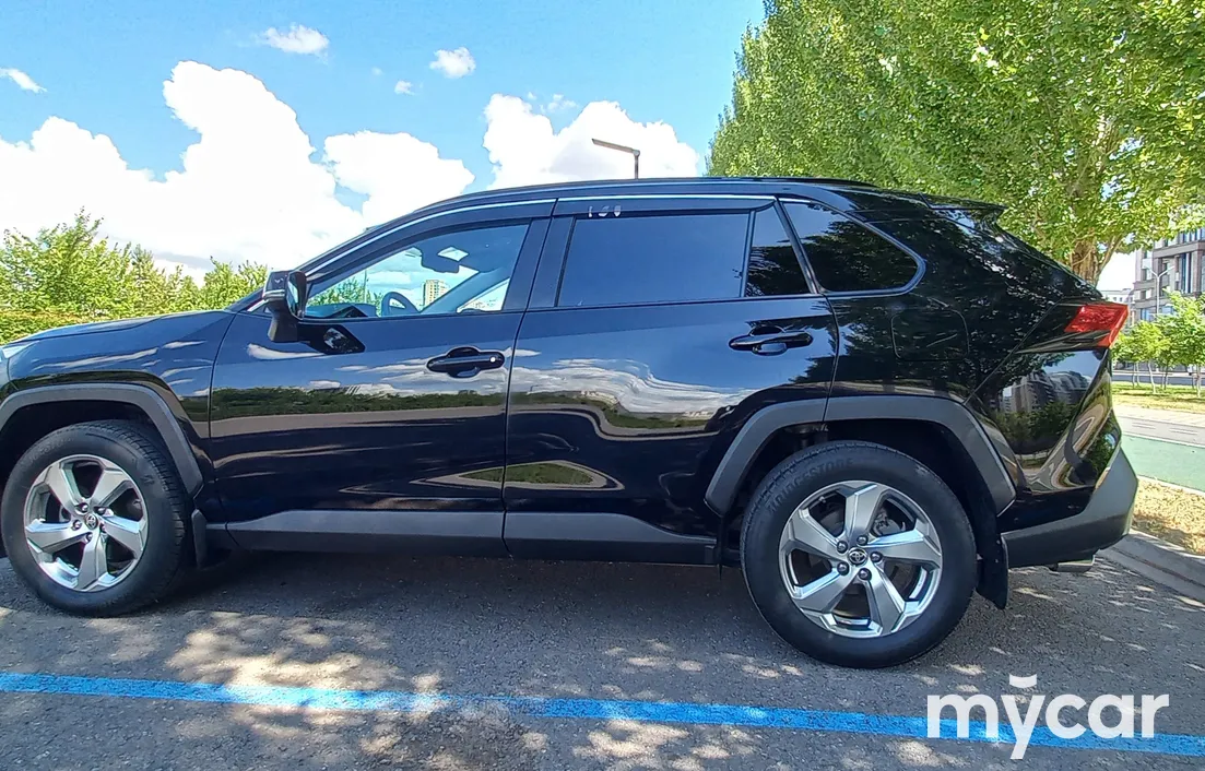 Toyota RAV4 2021