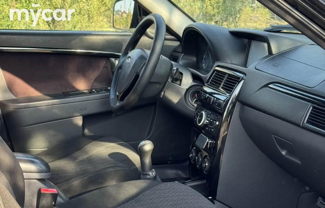 LADA Priora 2014