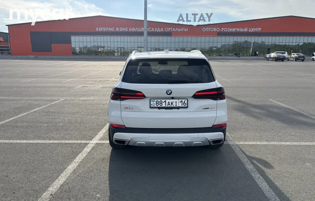 BMW X5 2023