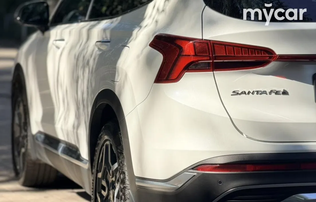 Hyundai Santa Fe 2023