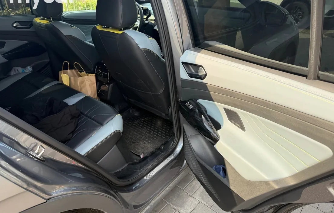 Volkswagen ID.6 2022