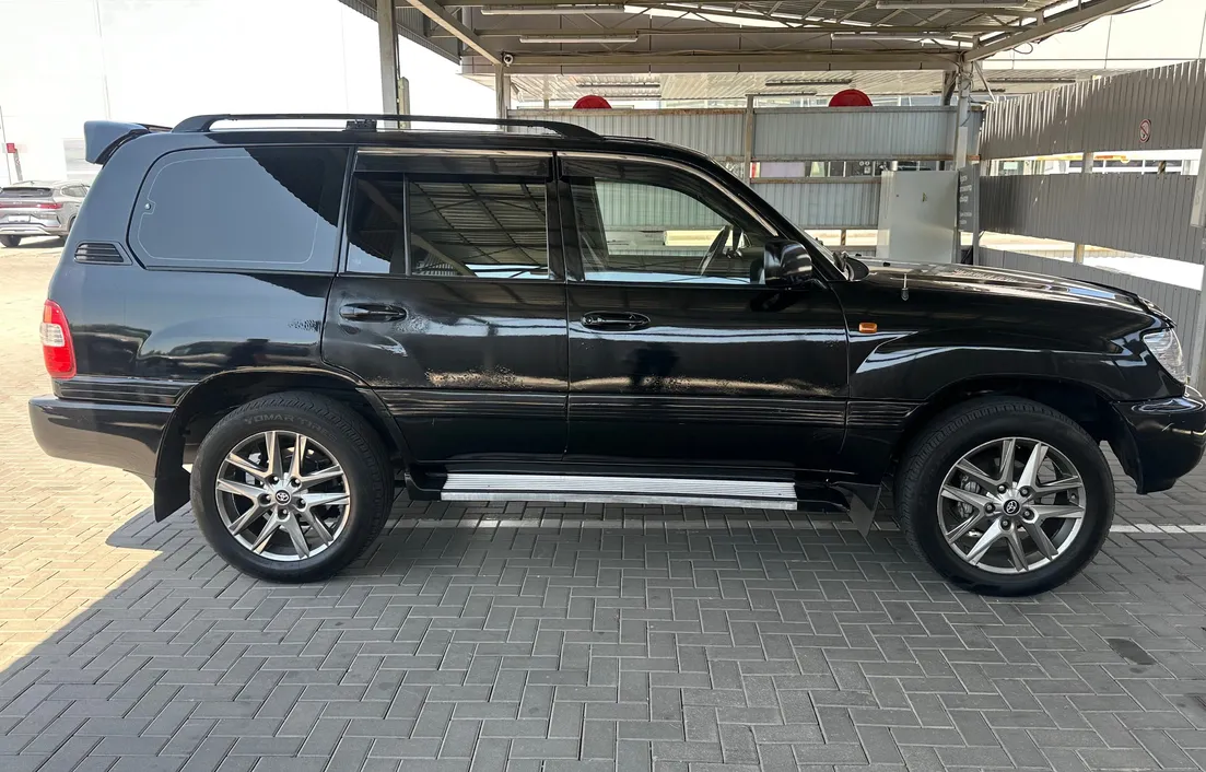 Toyota Land Cruiser 2000
