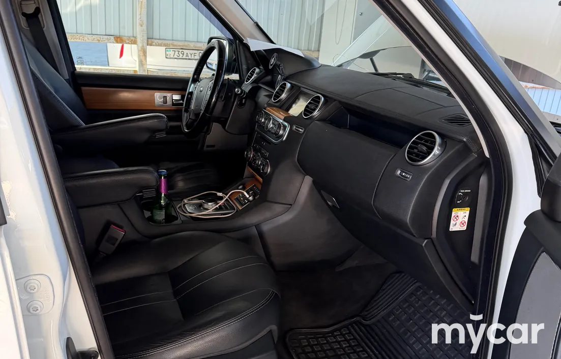 Land Rover Discovery 2013