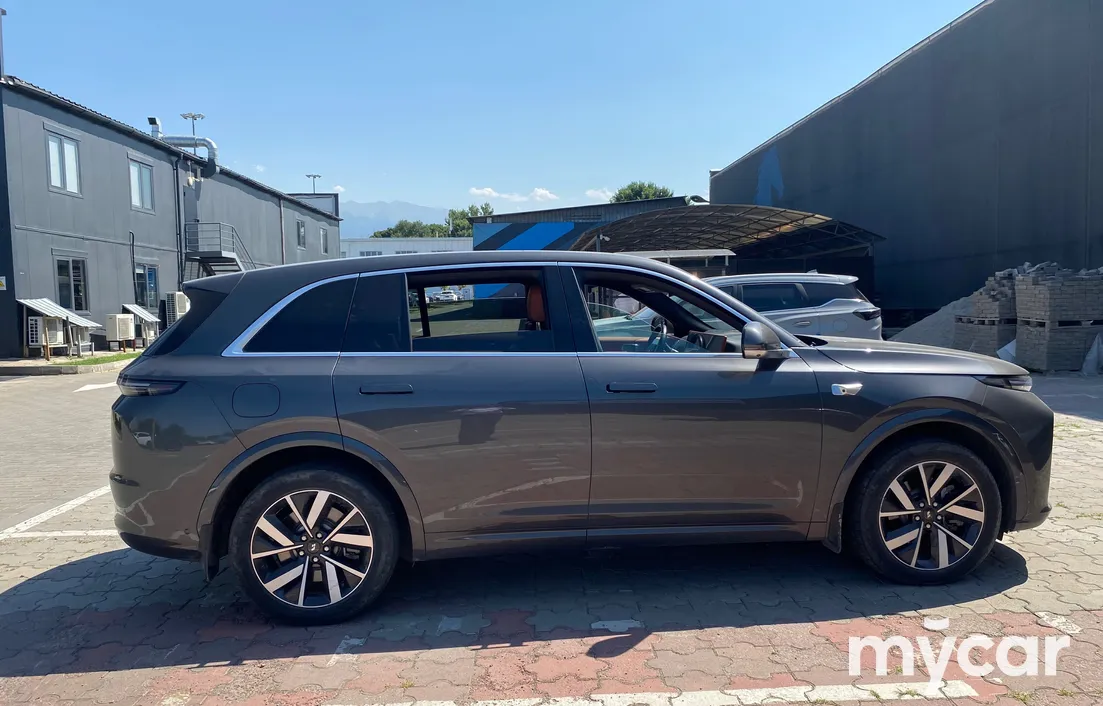 LiXiang L7 2023