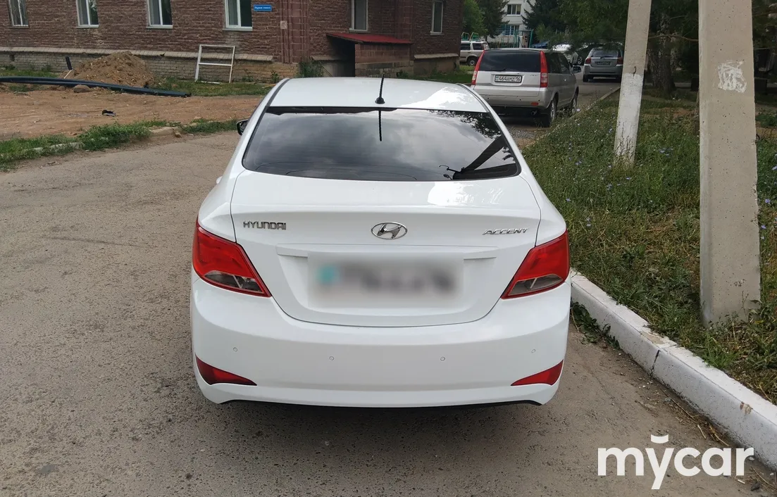 Hyundai Accent 2015