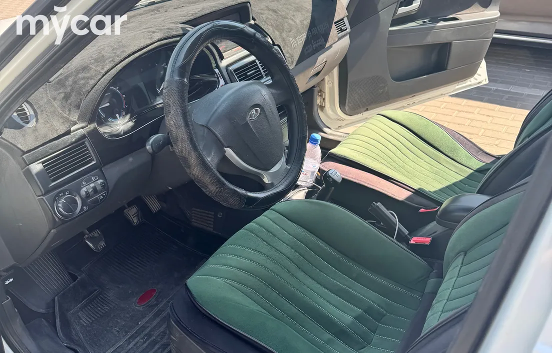 LADA Priora 2013