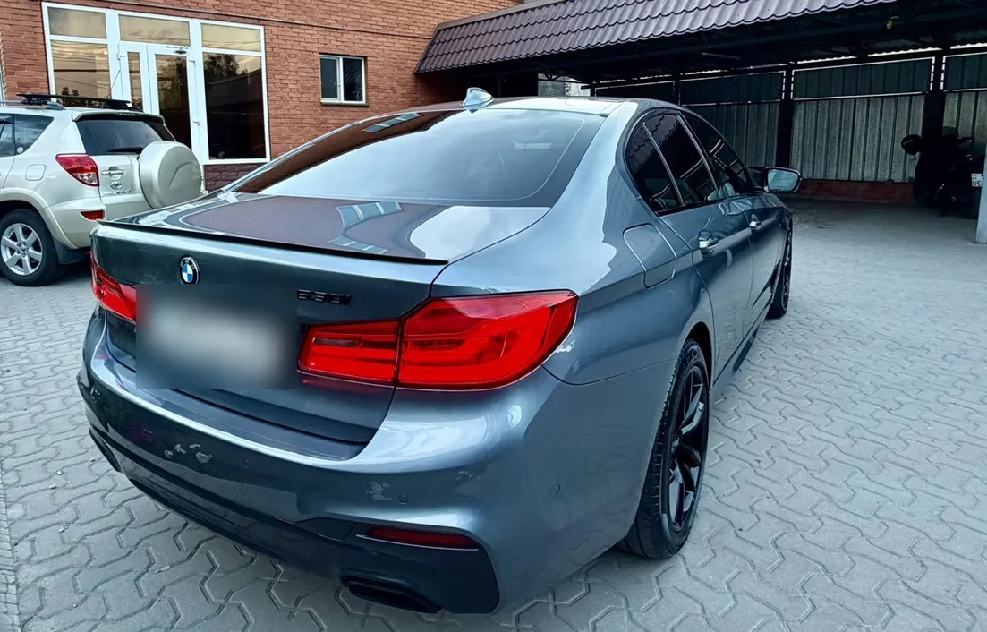 BMW 5 серия 2017