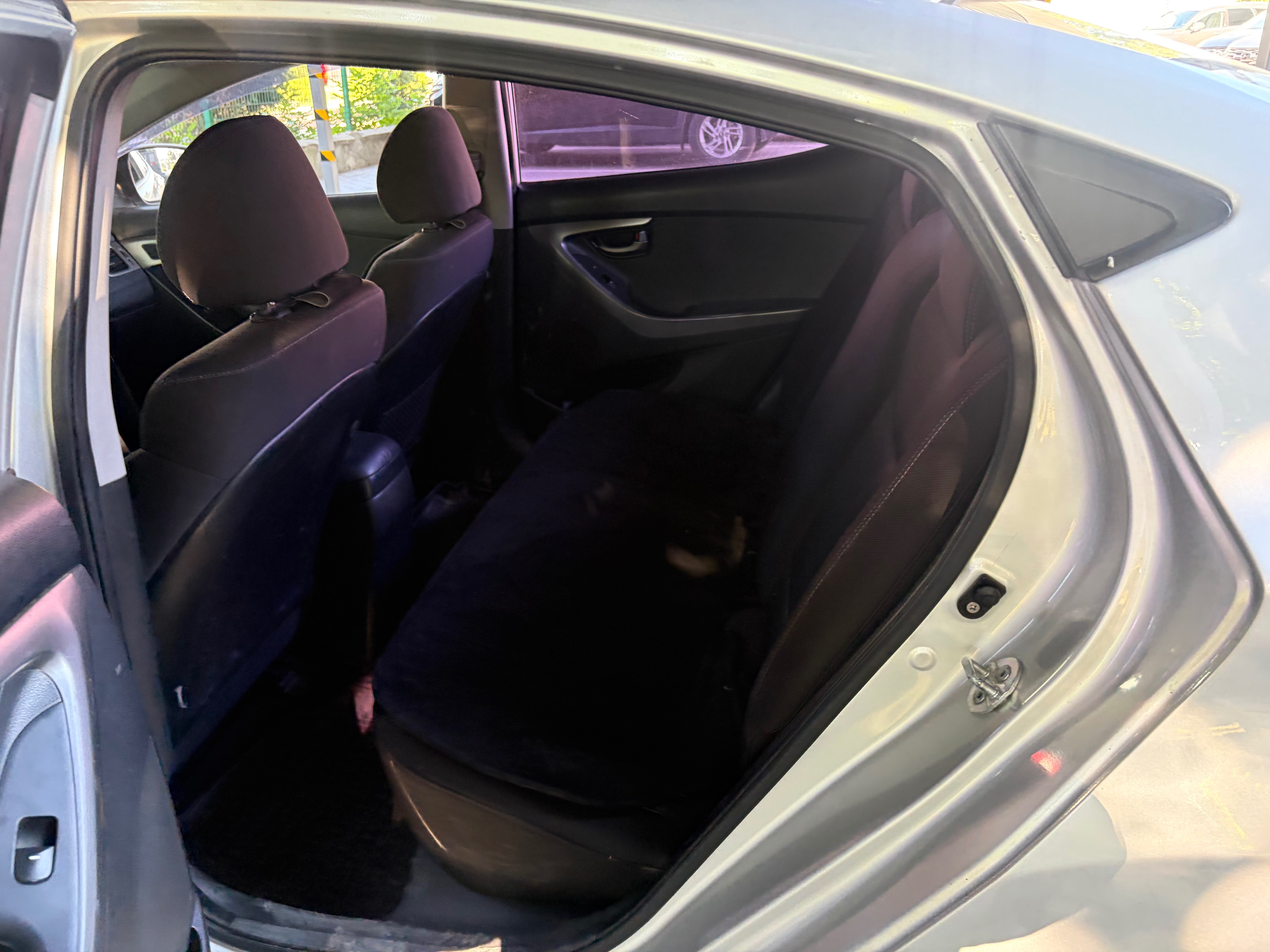 Hyundai Avante 2011