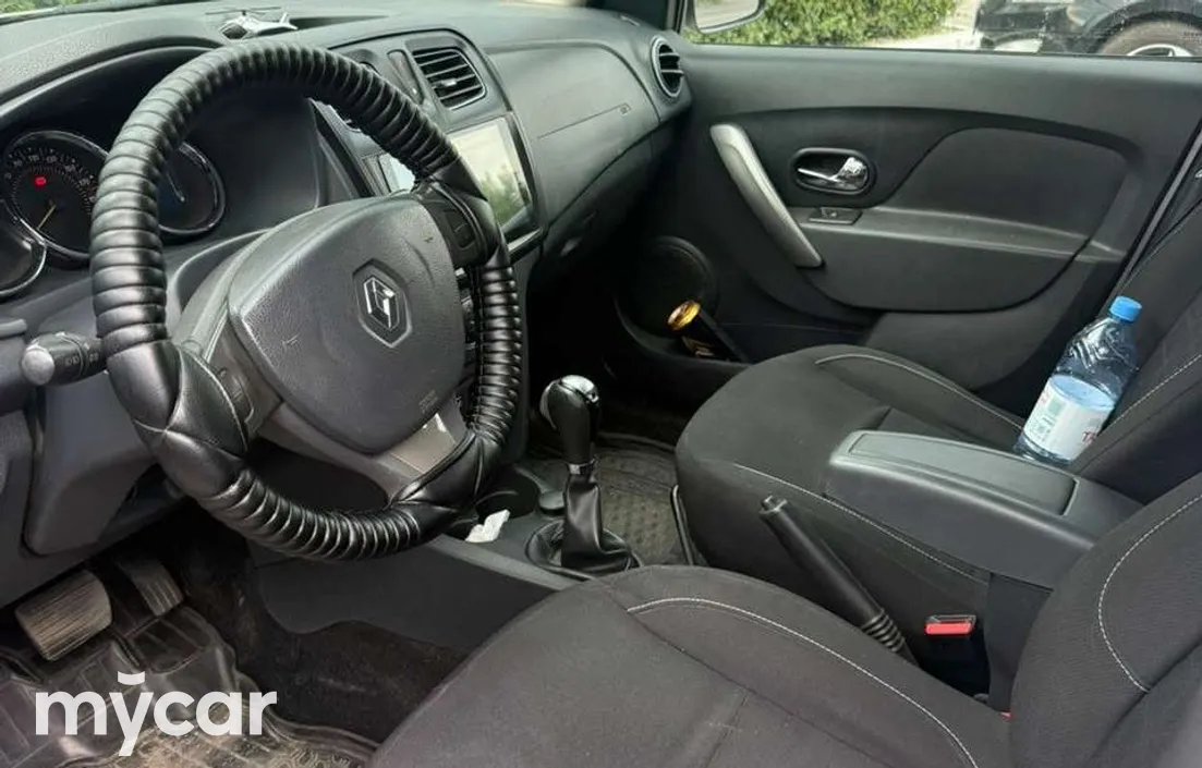 Renault Sandero 2016