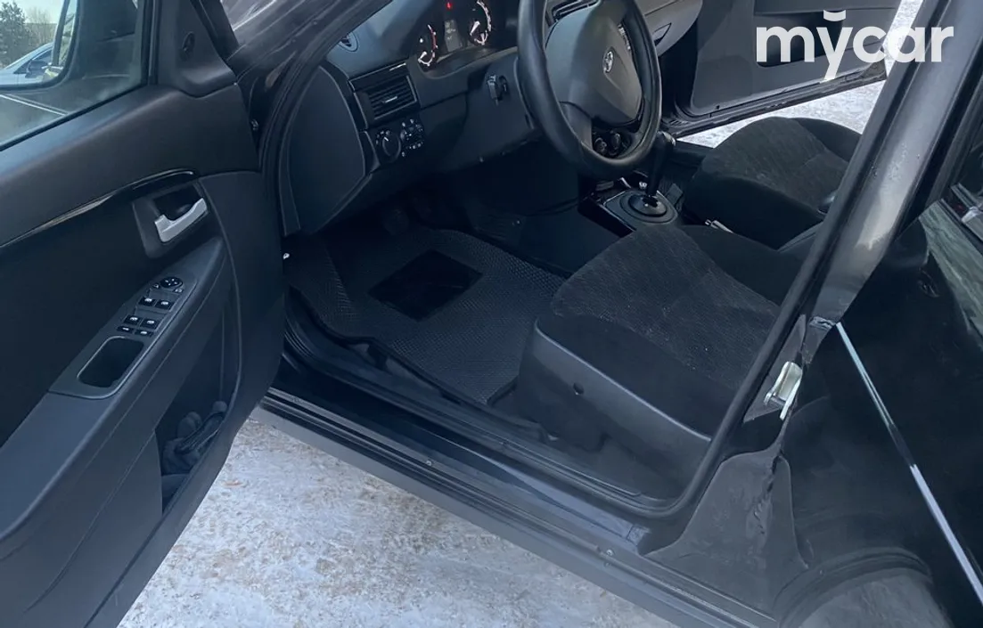 LADA Priora 2015