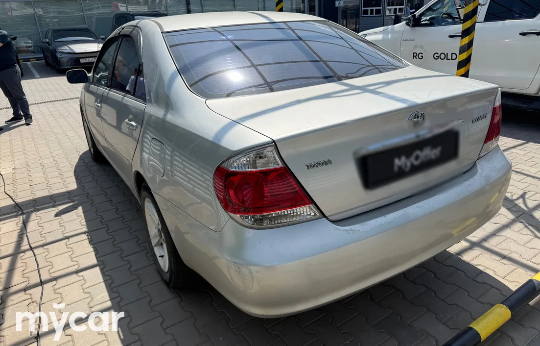 Toyota Camry 2004
