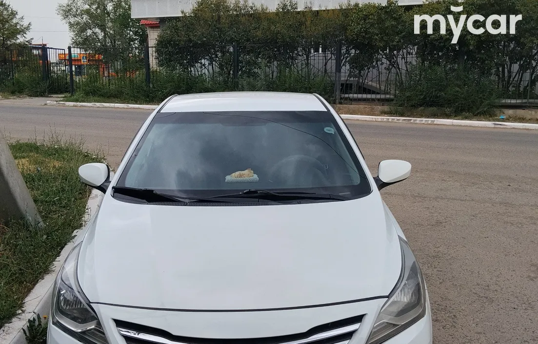 Hyundai Accent 2015