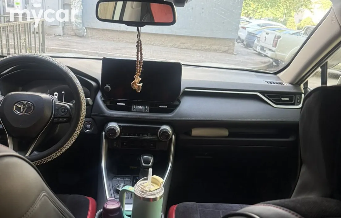 Toyota RAV4 2023