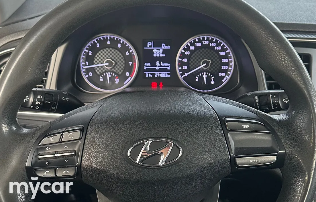 Hyundai Elantra 2020