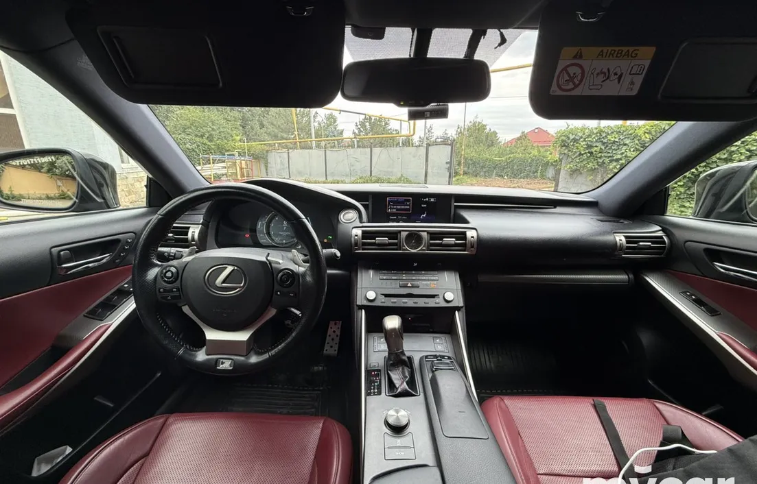 Lexus IS 2014