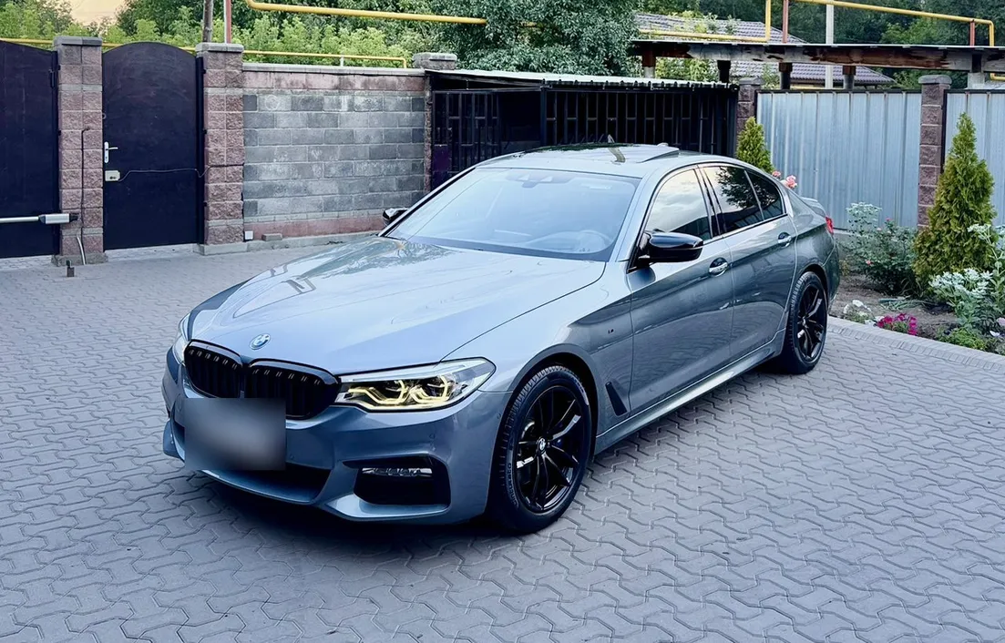 BMW 5 серия 2017