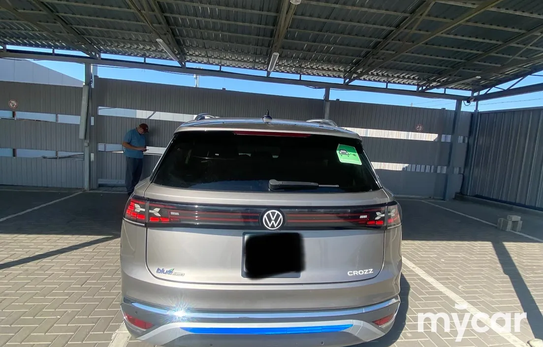 Volkswagen ID.6 2022