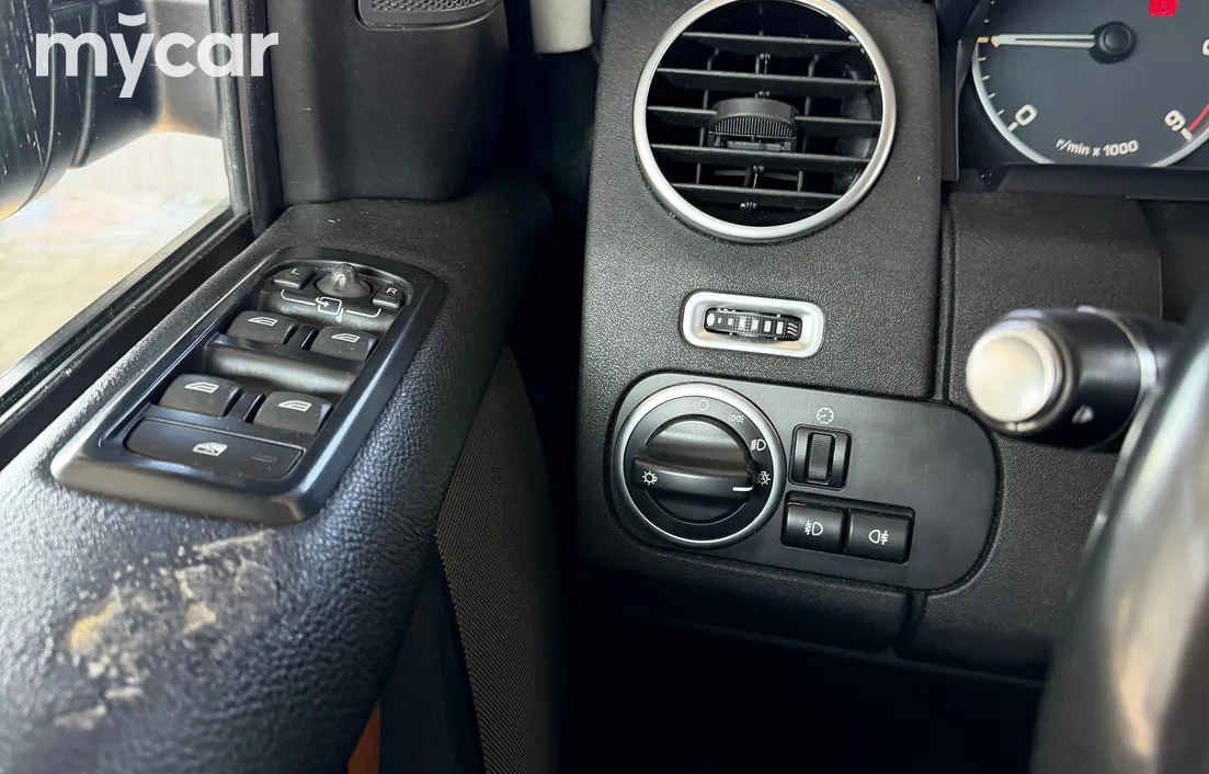 Land Rover Discovery 2013