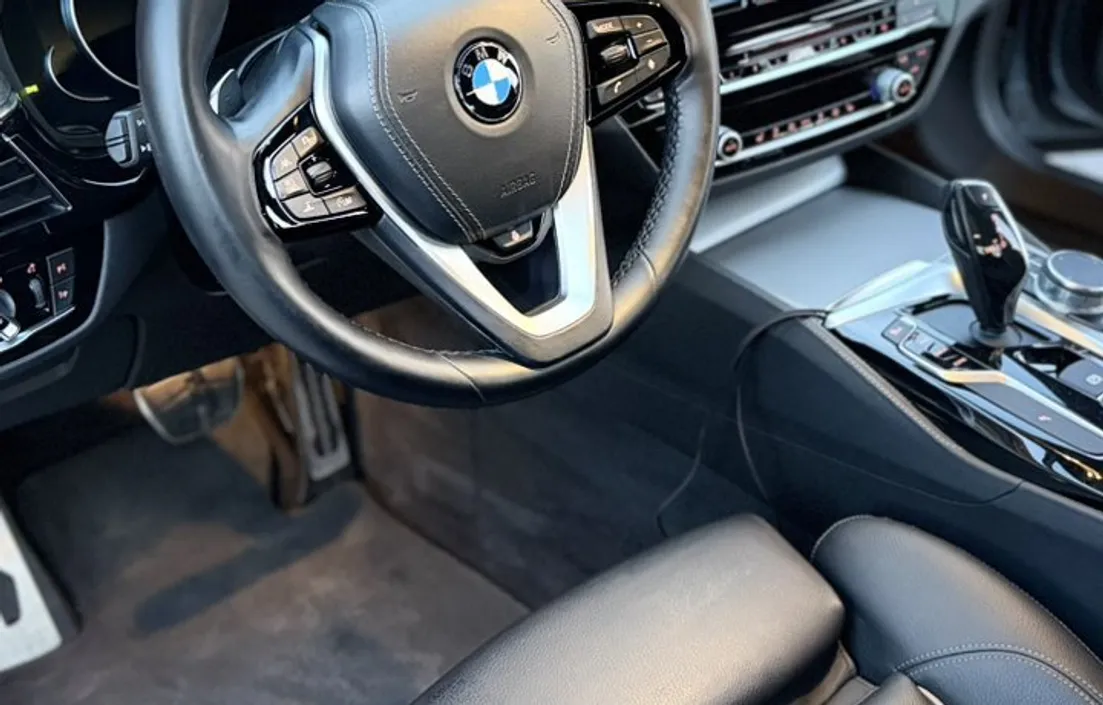 BMW 5 серия 2017