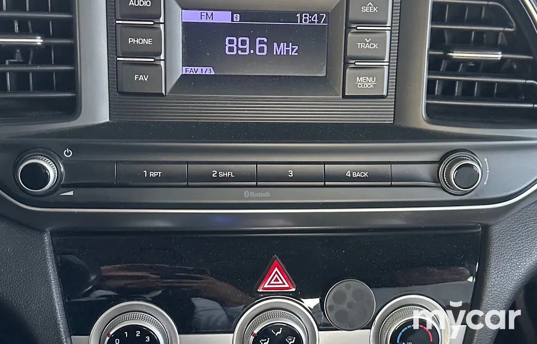 Hyundai Elantra 2020