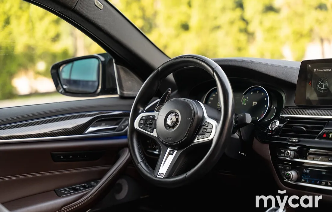 BMW 5 серия 2017
