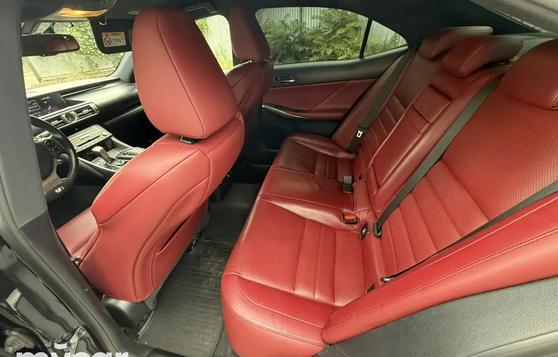 Lexus IS 2014