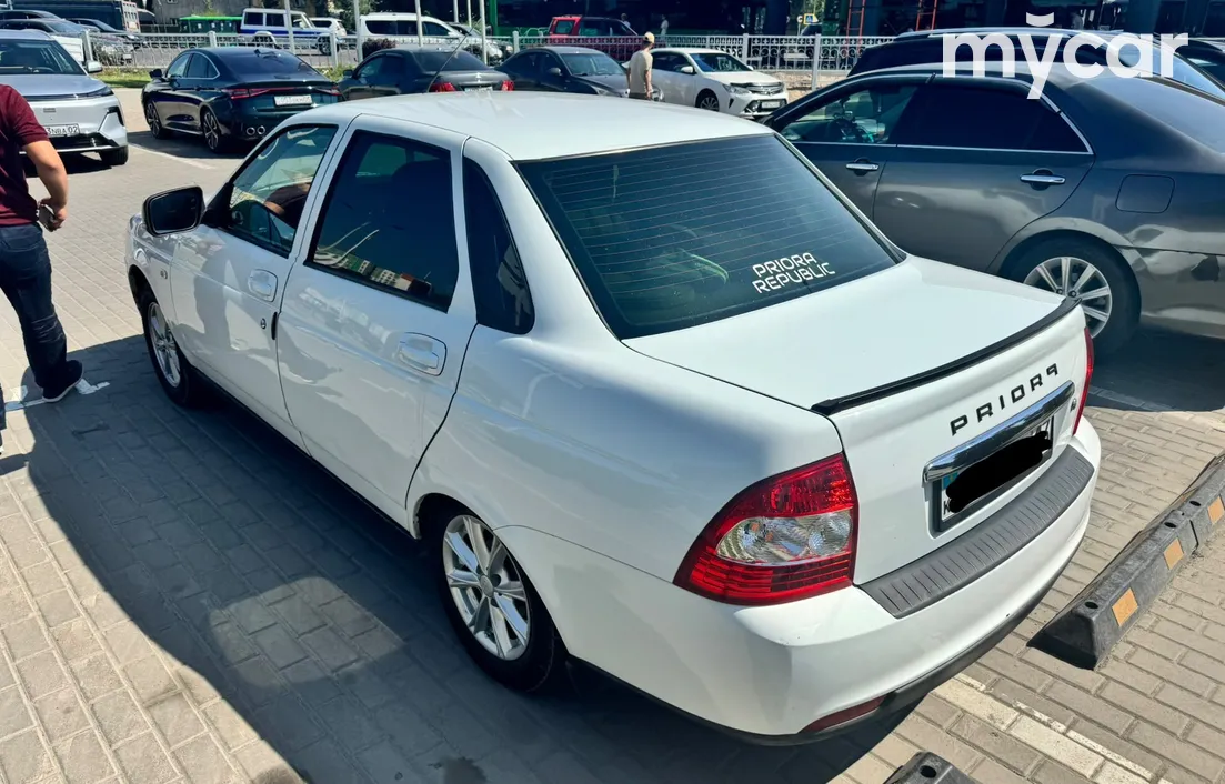 LADA Priora 2013