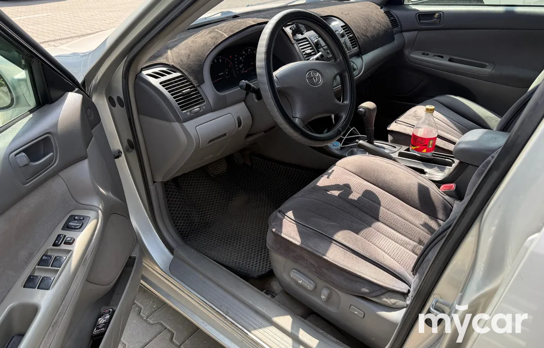 Toyota Camry 2004