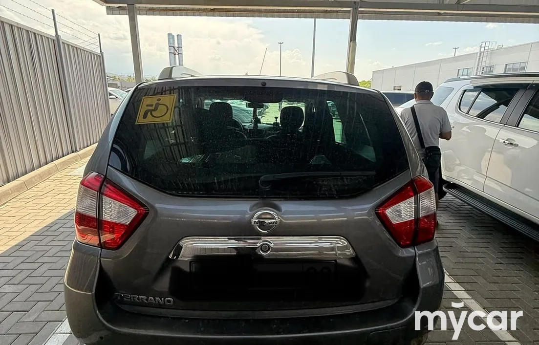 Nissan Terrano 2015