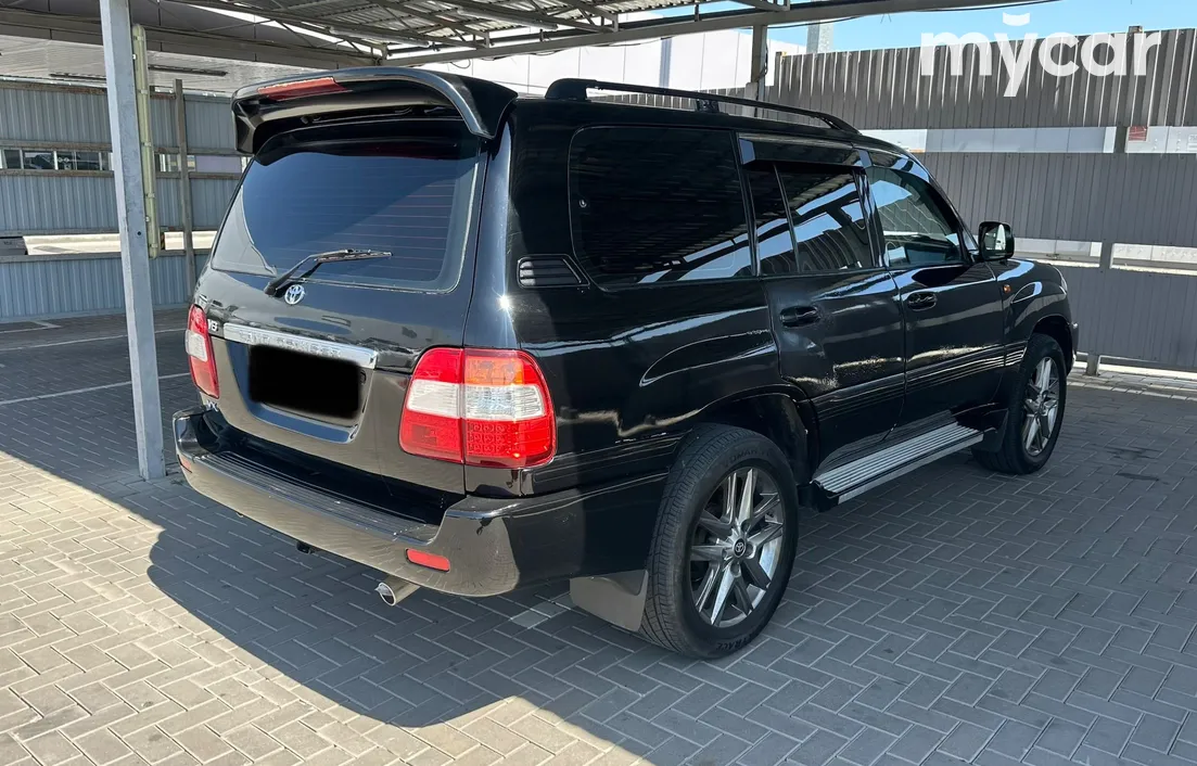 Toyota Land Cruiser 2000