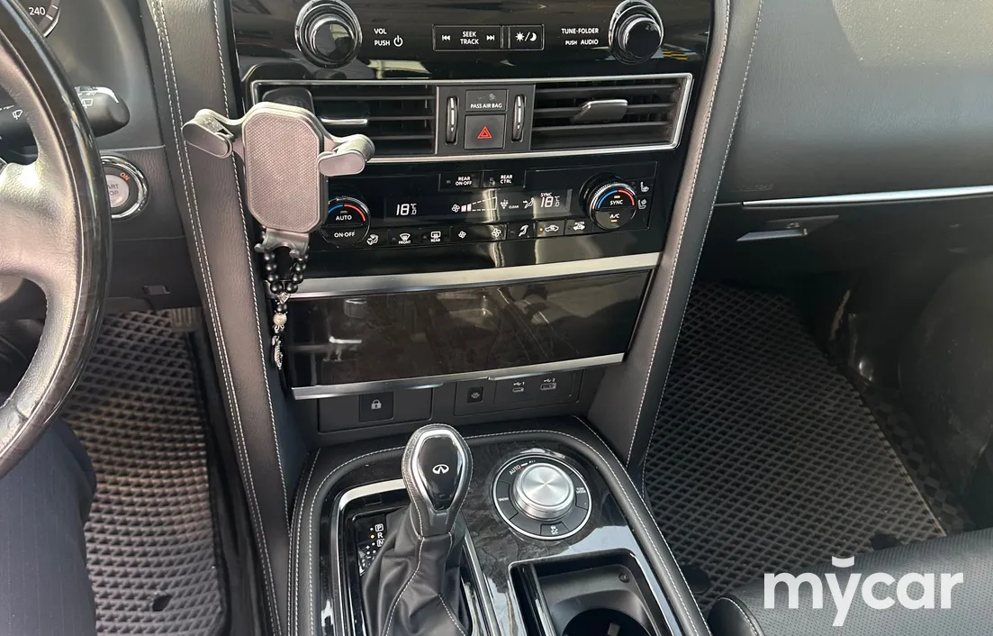 Infiniti QX80 2022