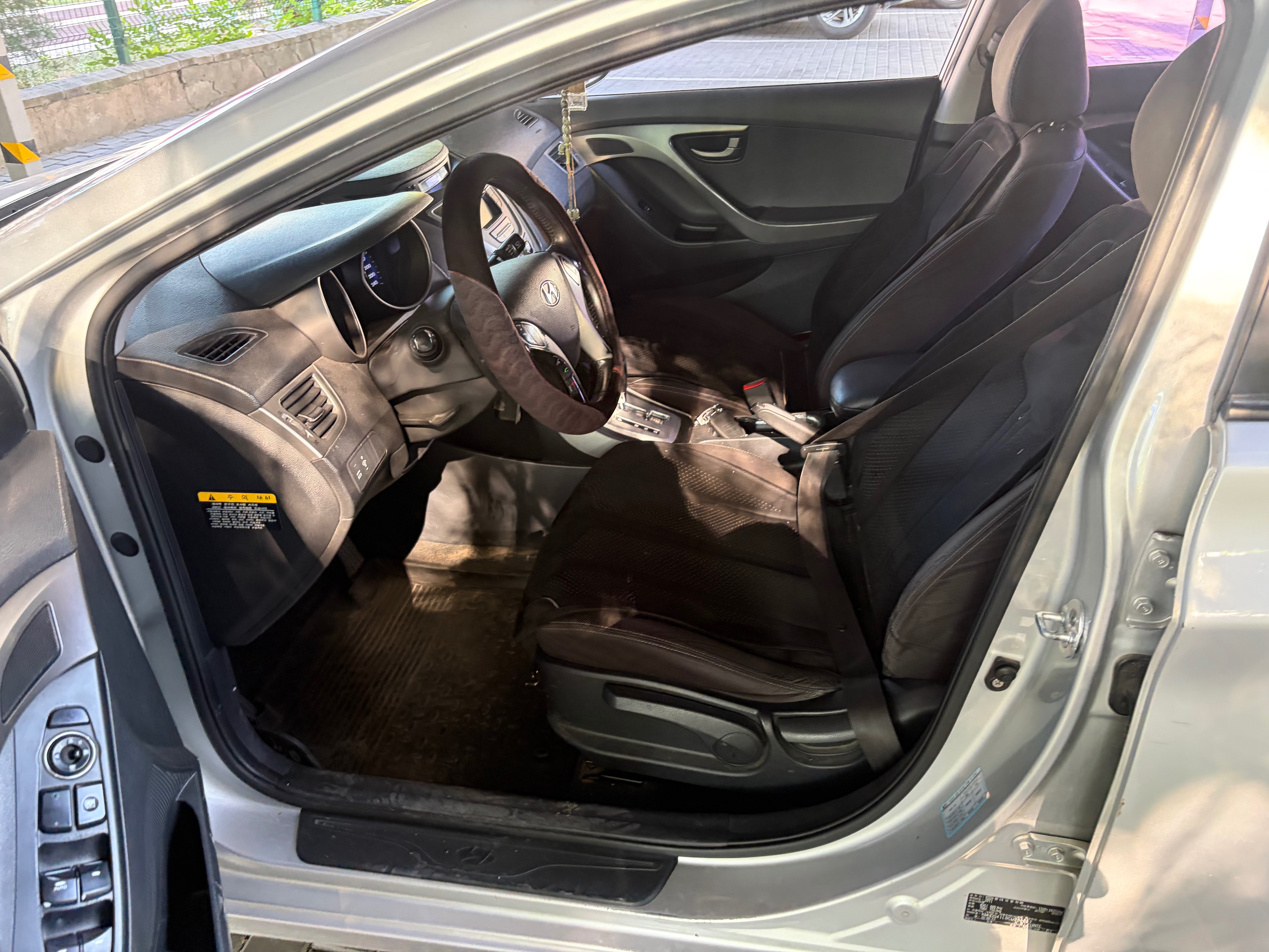 Hyundai Avante 2011