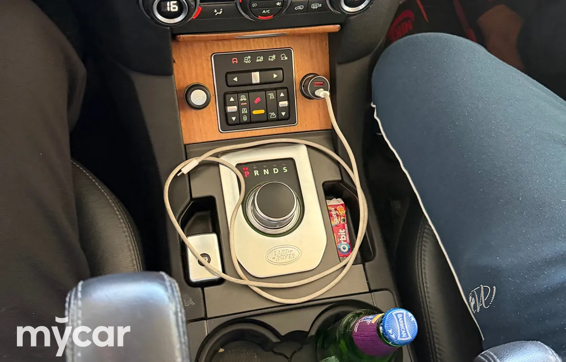 Land Rover Discovery 2013