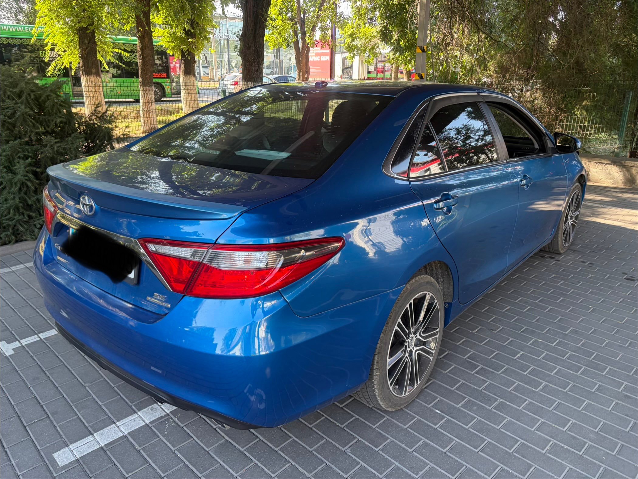Toyota Camry 2016
