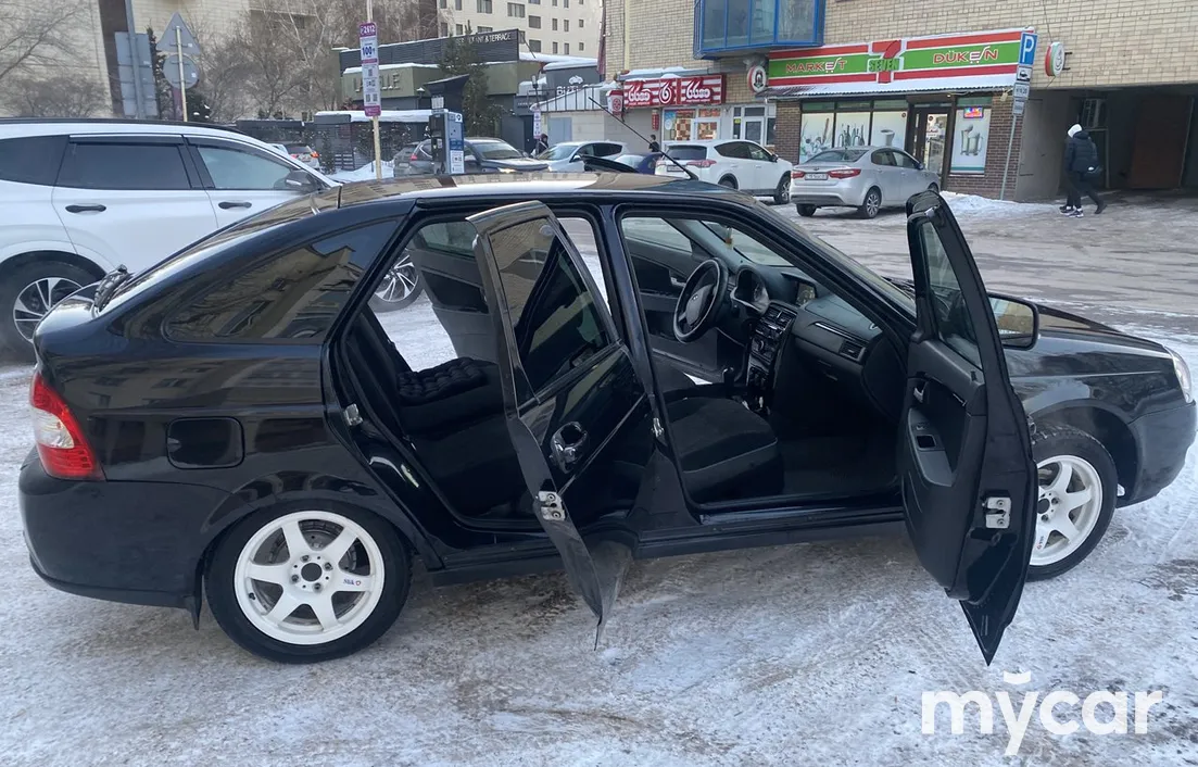 LADA Priora 2015