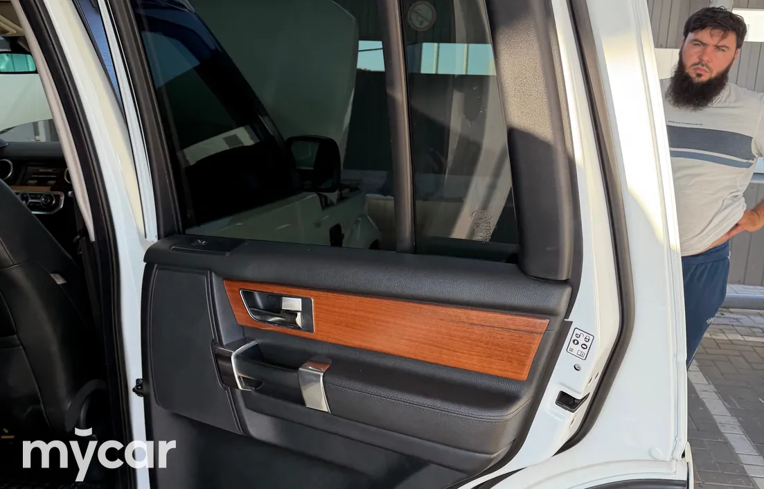 Land Rover Discovery 2013