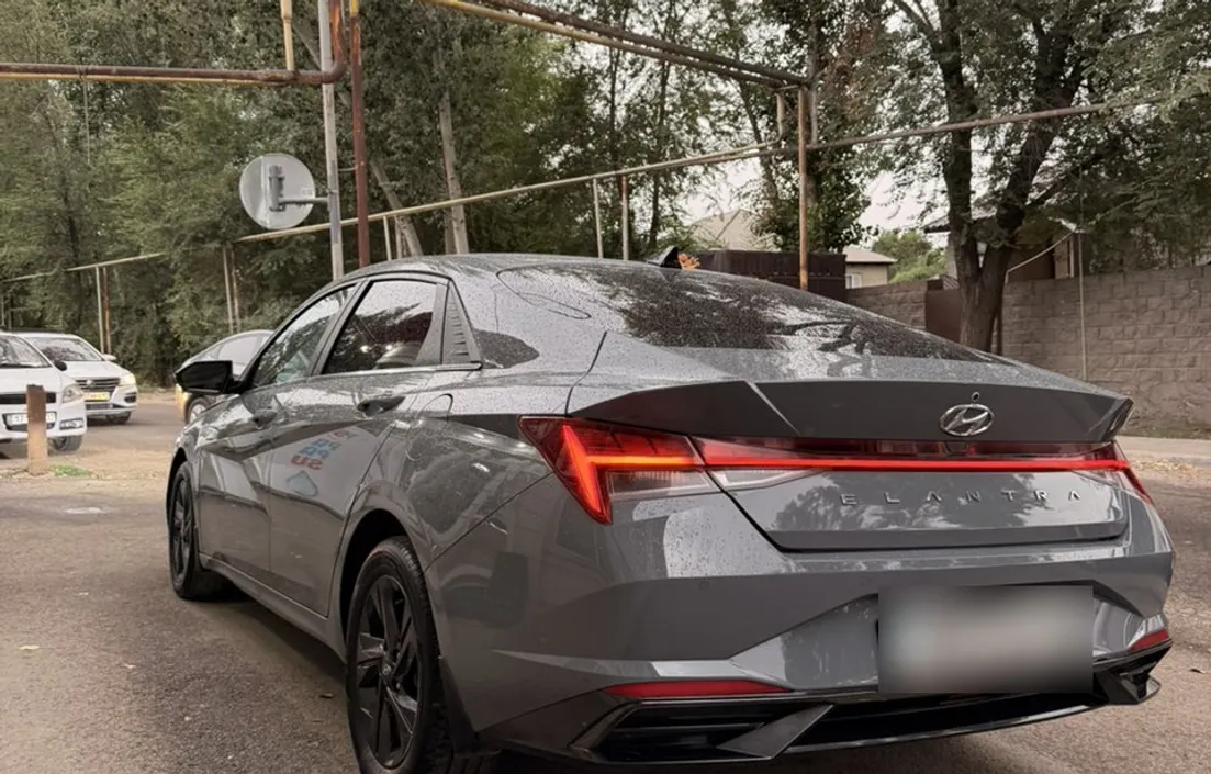 Hyundai Elantra 2020