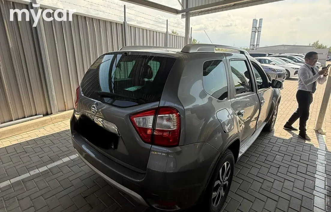 Nissan Terrano 2015