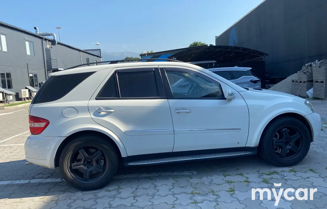 Mercedes-Benz M-Класс 2006