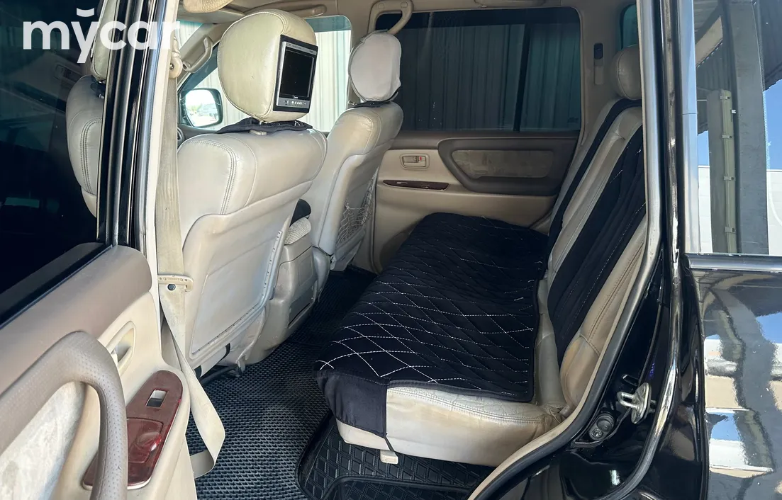 Toyota Land Cruiser 2000