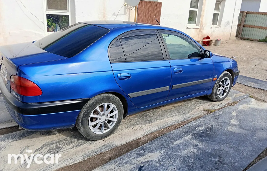 Toyota Avensis 1998