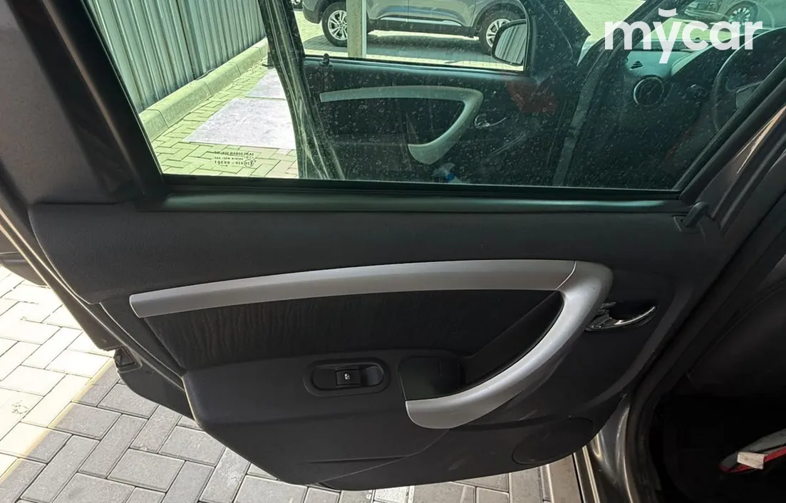 Nissan Terrano 2015