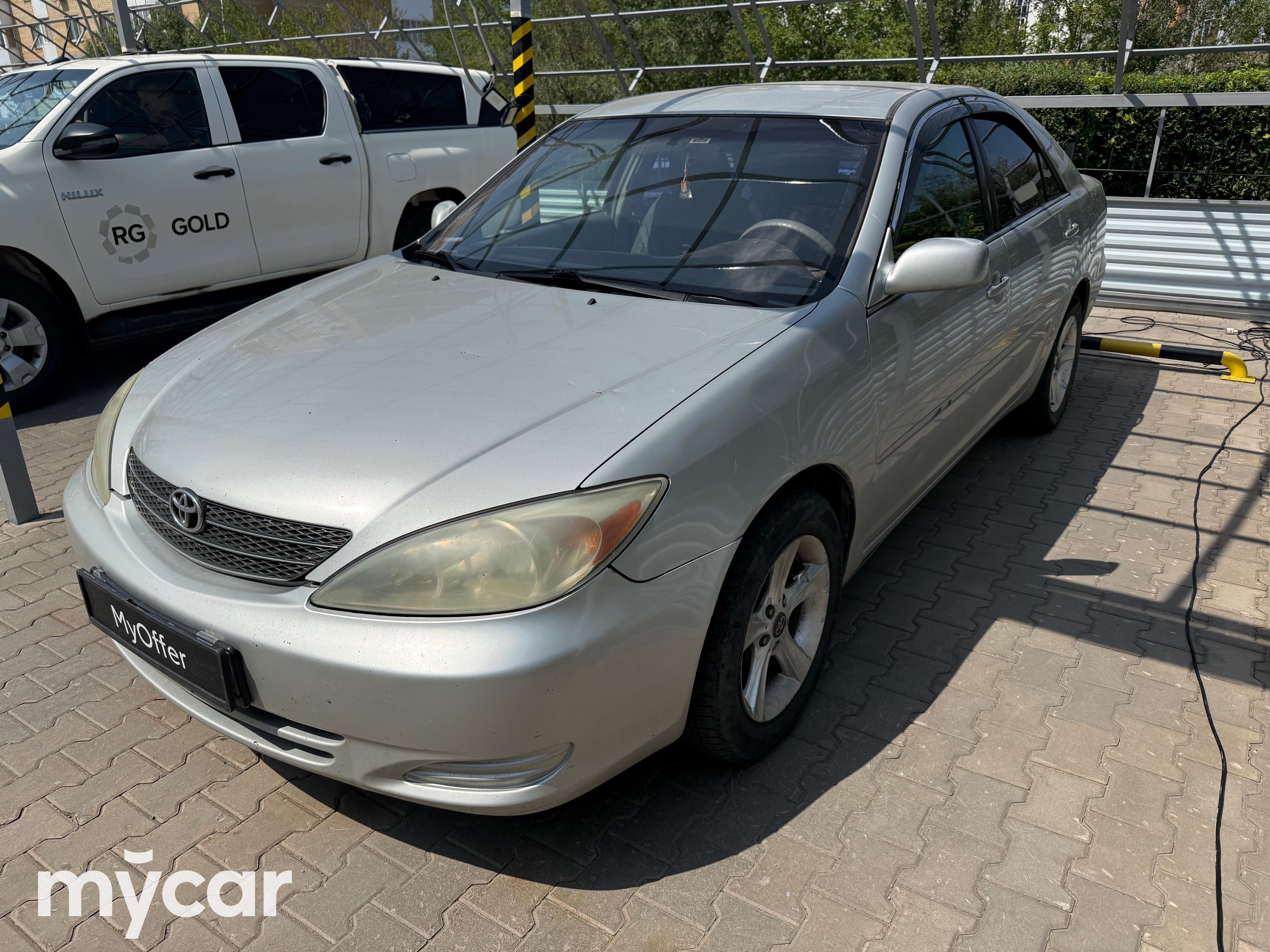 Toyota Camry 2004