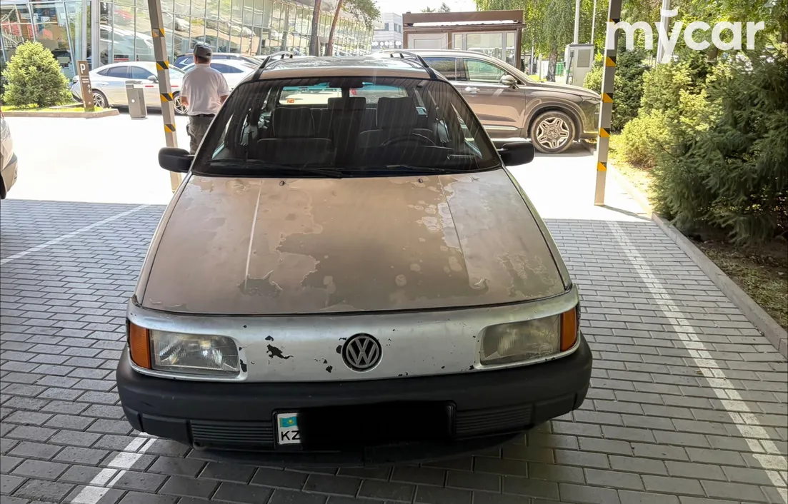 Volkswagen Passat 1993