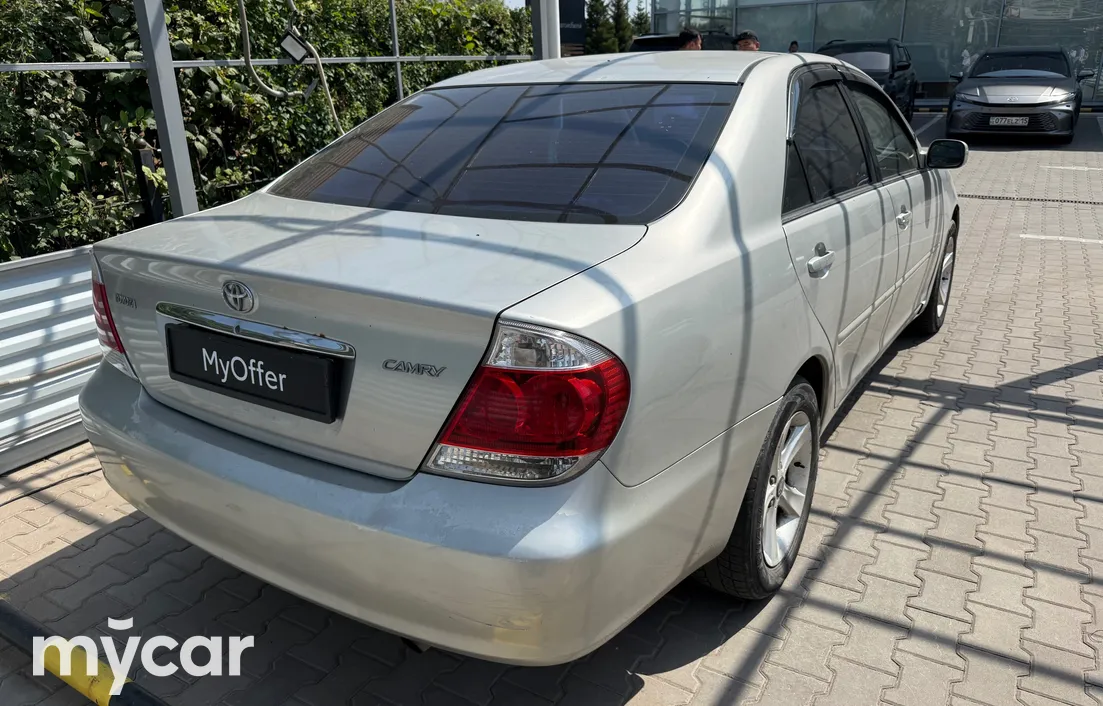 Toyota Camry 2004