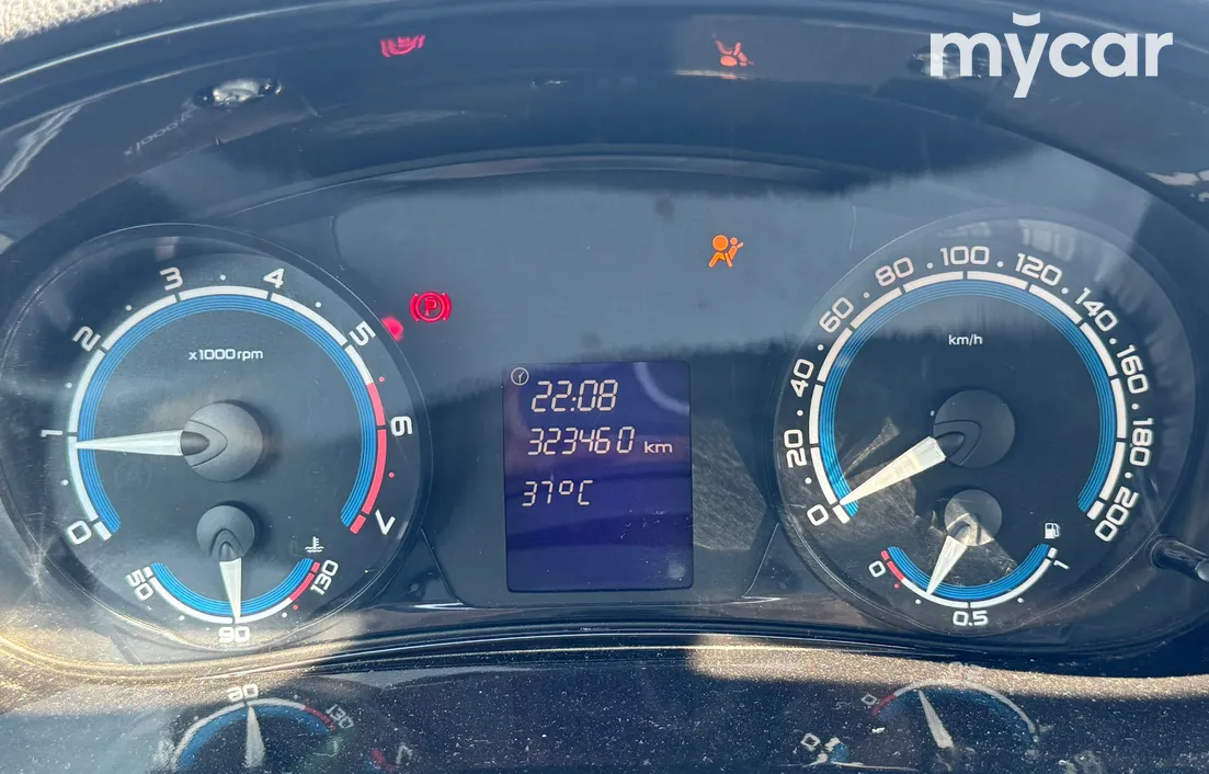 LADA Priora 2013