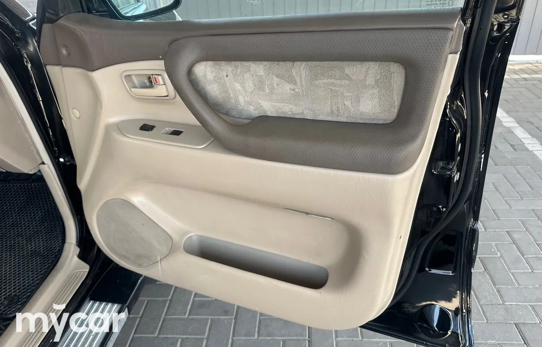 Toyota Land Cruiser 2000