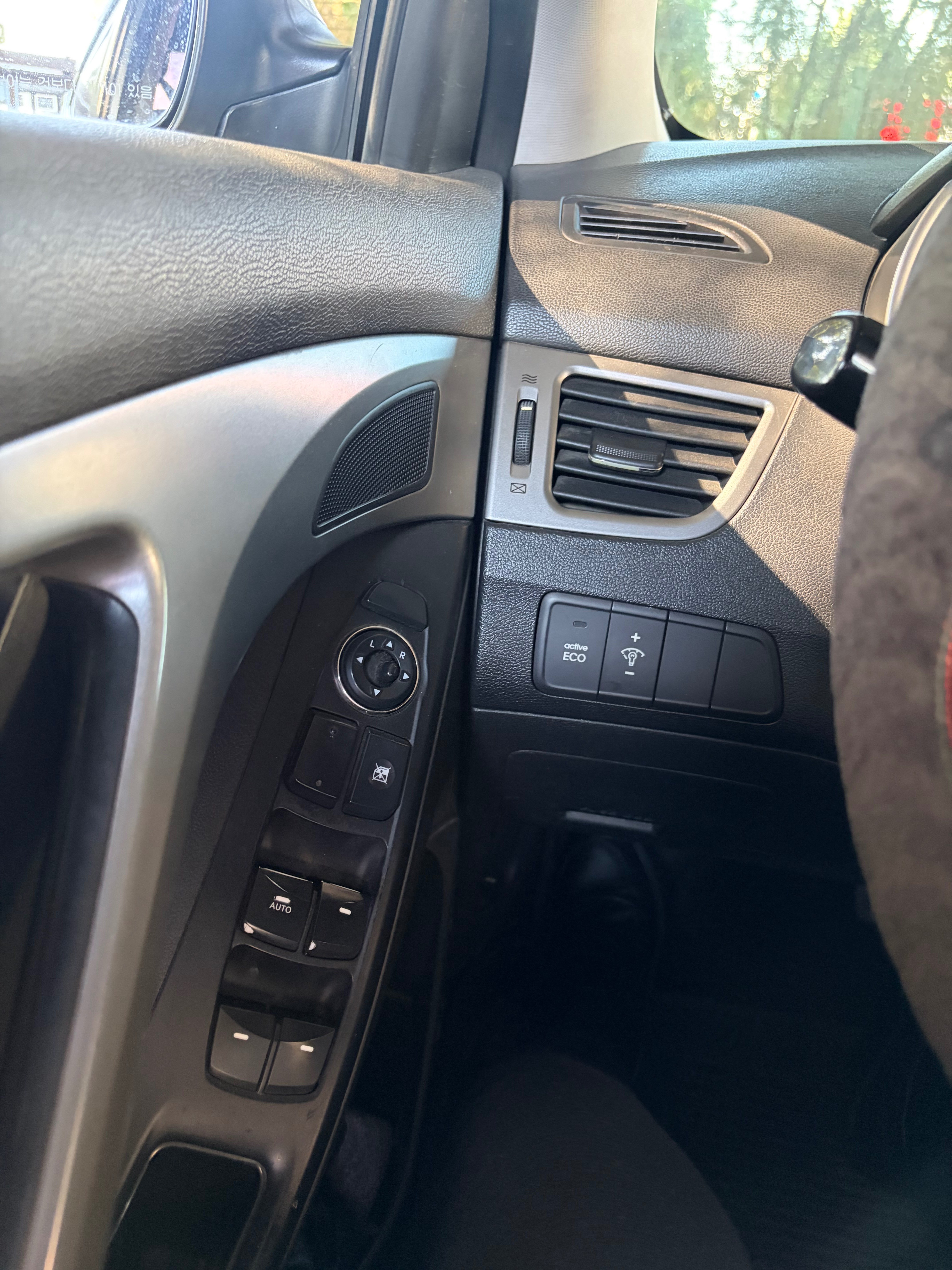 Hyundai Avante 2011